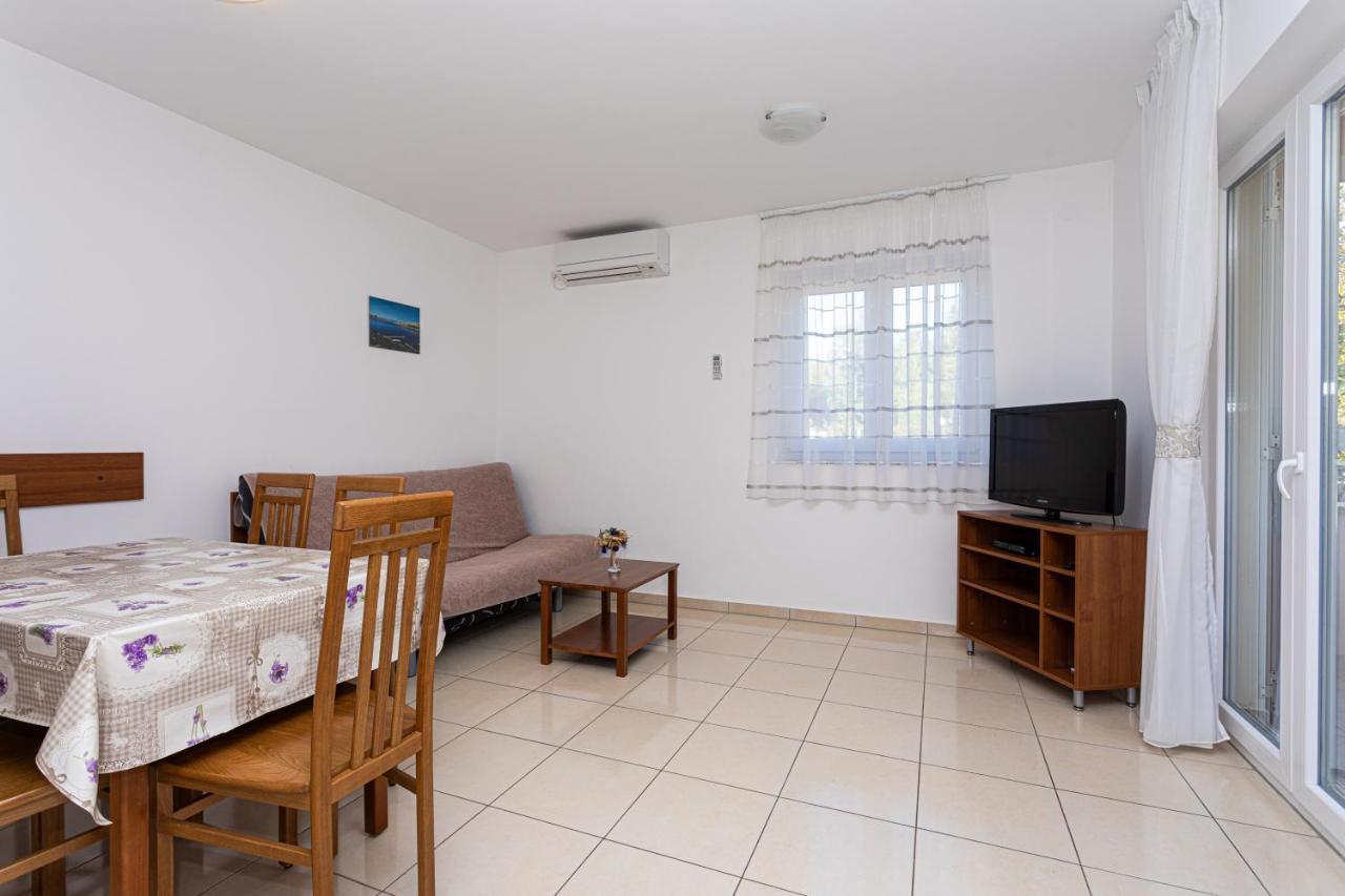 Apartments Crnekovic Jasna บัชกา ภายนอก รูปภาพ