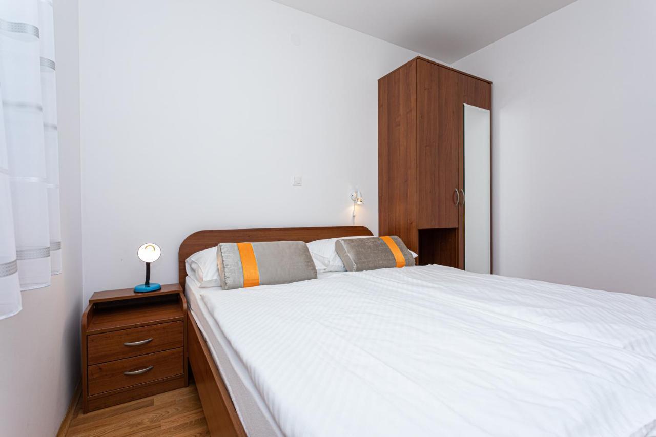 Apartments Crnekovic Jasna บัชกา ภายนอก รูปภาพ