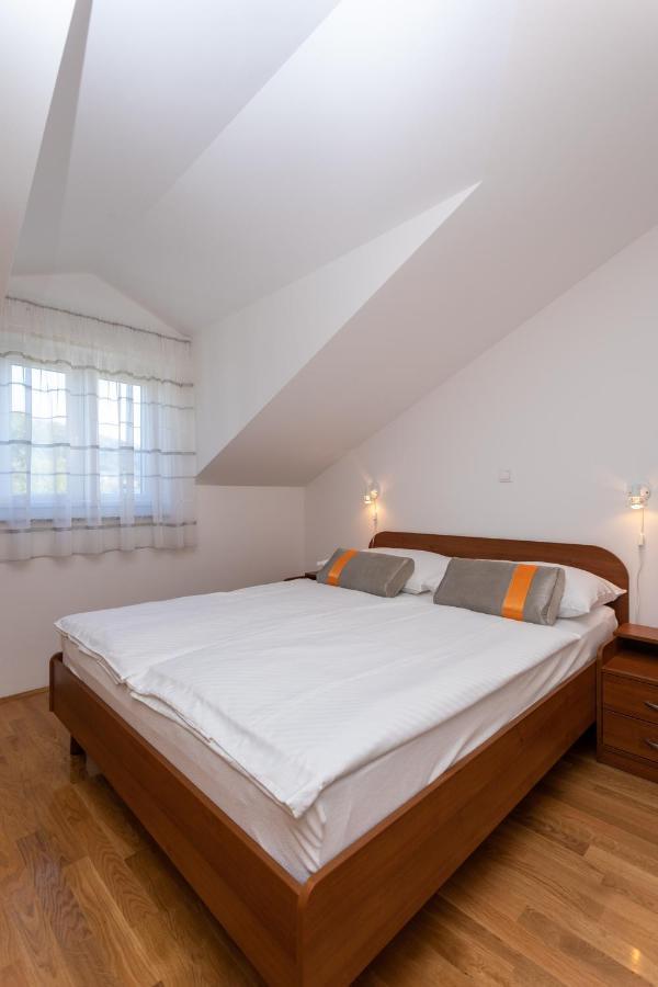 Apartments Crnekovic Jasna บัชกา ภายนอก รูปภาพ
