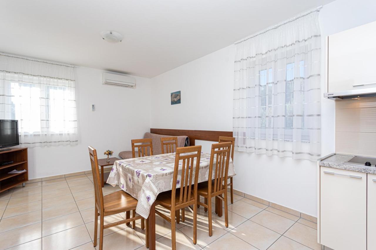 Apartments Crnekovic Jasna บัชกา ภายนอก รูปภาพ